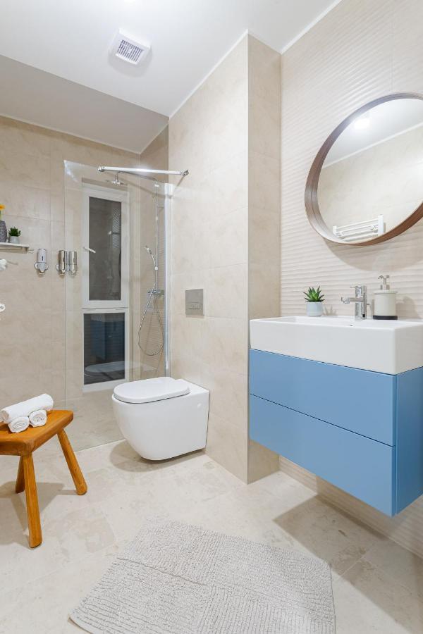 Il Lago - Azur - Cozy Luxurious Smart Home By The Lake Voluntari Exterior photo